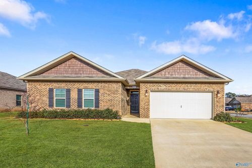 25247 Delilah Cir, Athens, AL, 35613-8576 | Card Image