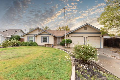 465 W Fargo Ave, Hanford, CA, 93230-7000 | Card Image