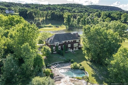 95 Long River Rd, Sherman, CT, 06784-1004 | Card Image