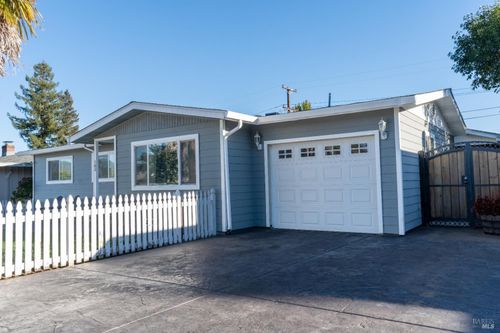 103 Thompson Avenue, Ukiah, CA, 95482 | Card Image
