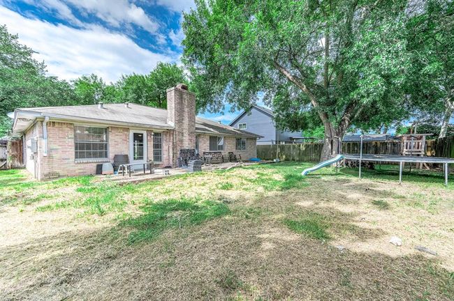 3106 Pilgrims Point Ln, House other with 3 bedrooms, 2 bathrooms and 2 parking in Pearland TX | Image 24