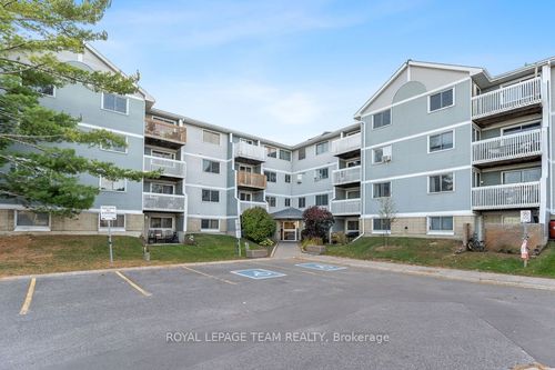 417-214 Viewmount Dr, Ottawa, ON, K2E7X3 | Card Image