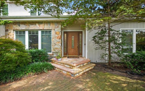 25 Barbera Rd, Commack, NY, 11725-1792 | Card Image