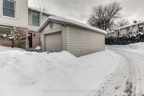 417 Everglade Cres, London, ON, N6H4M8 | Card Image