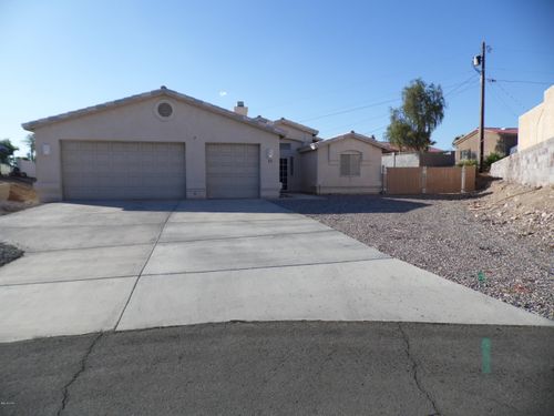 33 Torrito Ln, Lake Havasu City, AZ, 86403-5945 | Card Image