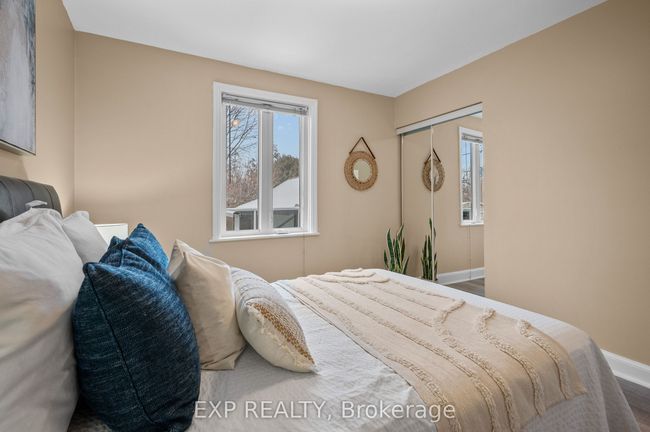 27 Stock Ave, House other with 3 bedrooms, 2 bathrooms and 6 parking in Etobicoke ON | Image 16