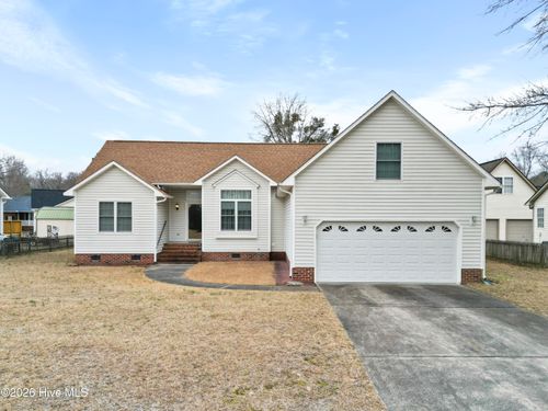 4211 Yarmouth Rd, New Bern, NC, 28562-2968 | Card Image