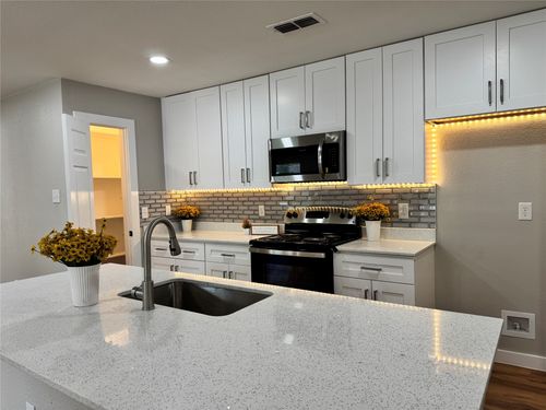 5403 Mona Ln, Dallas, TX, 75236-1715 | Card Image