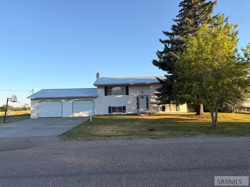 33 W 4th S, Dubois, ID, 83423-7764 | Card Image