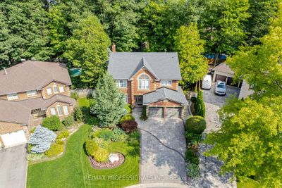 10 Grand Oaks Crt, House other with 4 bedrooms, 4 bathrooms and 6 parking in Brampton ON | Image 1