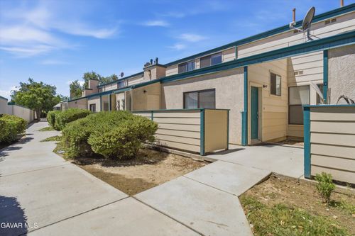 unit-8-44550 E 15th Street, Lancaster, CA, 93535 | Card Image
