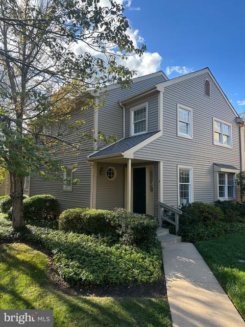 6 Wingstone Ln, DEVON, PA, 19333-1647 | Card Image