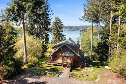 12508 Cole Point Dr, Anderson Island, WA, 98303-9691 | Card Image