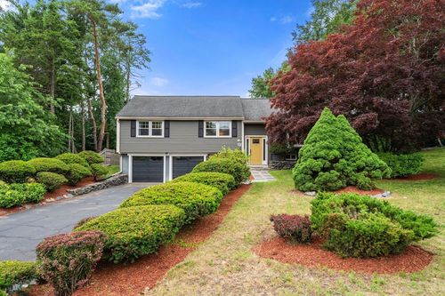 8 Birchwood Rd, Hudson, MA, 01749-2802 | Card Image