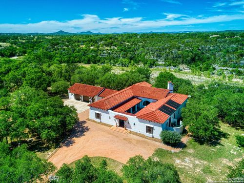 2835 Palomino Spgs, Bandera, TX, 78003-3591 | Card Image