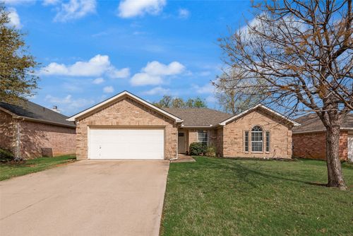 2010 Sword Fish Dr, Mansfield, TX, 76063-8529 | Card Image