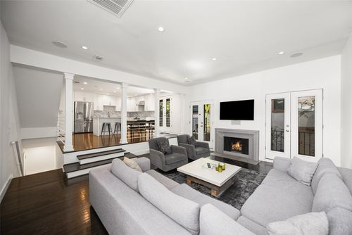 3606 Prescott Ave, Dallas, TX, 75219-2149 | Card Image