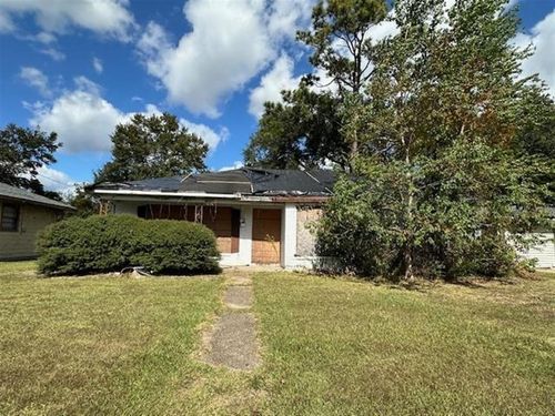 2013 Evelyn St, Lake Charles, LA, 70601-6547 | Card Image