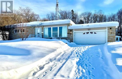 25 Gillanders Rd, Elliot Lake, ON, P5A1W4 | Card Image