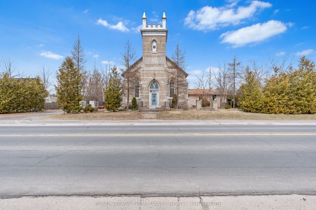 3958 Harrowsmith Rd, House other with 4 bedrooms, 3 bathrooms and 10 parking in Harrowsmith ON | Image 5