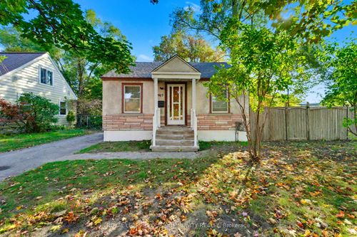 967 Merivale Rd, Ottawa, ON, K1Z6A3 | Card Image