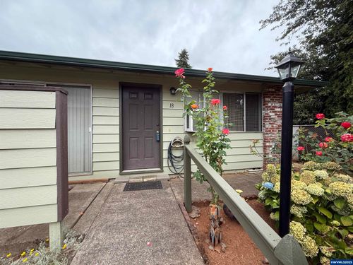 775 Boone Rd Se, Salem, OR, 97306-1786 | Card Image