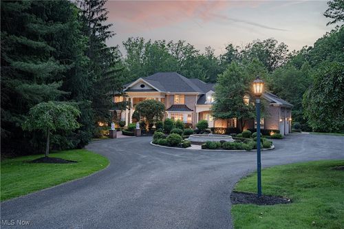 2140 County Line Rd, Gates Mills, OH, 44040-9776 | Card Image