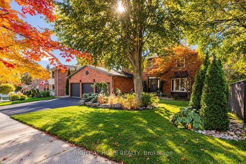 1214 Abbey Rd, Pickering, ON, L1X1V9 | Card Image