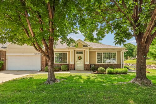 1404-7610 Wistful Vista Dr, West Des Moines, IA, 50266-8057 | Card Image