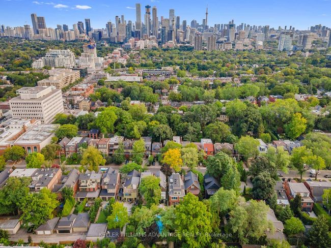 37 Farnham Ave, House other with 5 bedrooms, 5 bathrooms and 1 parking in Toronto ON | Image 45