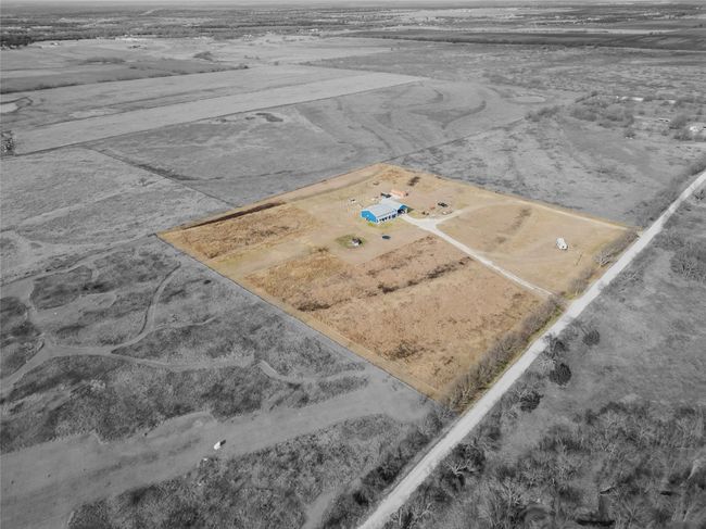 161 Hcr 1150, House other with 3 bedrooms, 3 bathrooms and null parking in Blum TX | Image 4