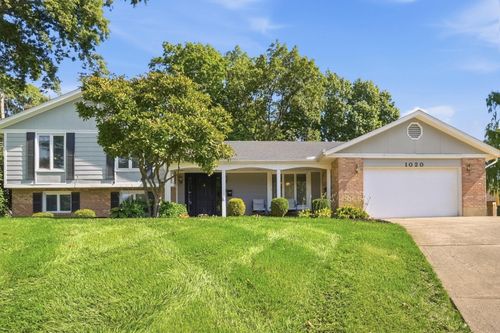 1020 Crestwood Hills Dr, Vandalia, OH, 45377-2615 | Card Image