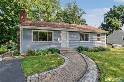 11-A Greenlawn Dr, Fairfield, CT, 06825-3311 | Card Image