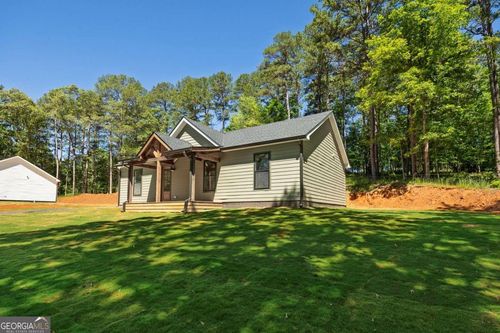 760 Donahoo Rd Se, Silver Creek, GA, 30173-2637 | Card Image