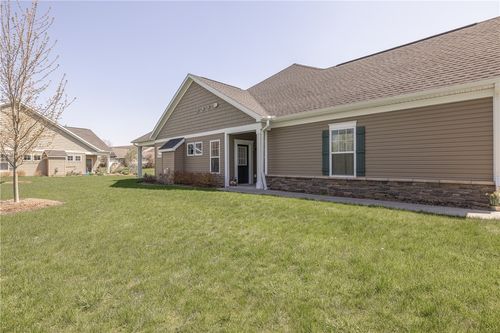 801 Rivers Run, Rochester, NY, 14623-4938 | Card Image