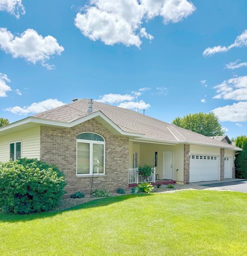 132 Goldfinch Ln, Clearwater, MN, 55320-2046 | Card Image