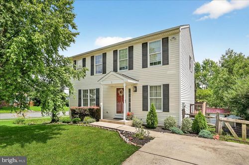 1 Tacoma St, THURMONT, MD, 21788-1936 | Card Image