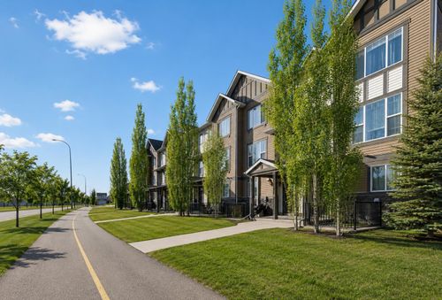 258 New Brighton Walk Se, Calgary, AB, T2Z5C7 | Card Image