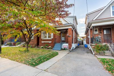 159 Cope St, House other with 3 bedrooms, 1 bathrooms and null parking in Hamilton ON | Image 2