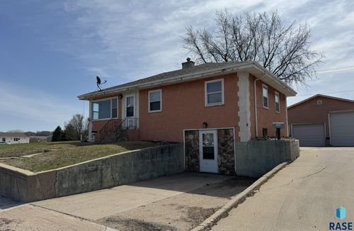 1413 E Rice St, Sioux Falls, SD, 57103-0427 | Card Image