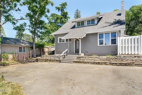 300 Sunrise Avenue, Medford, OR, 97504 | Card Image