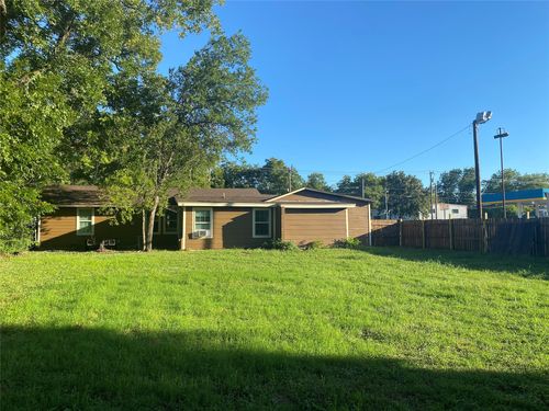 1205 E Henderson St, Cleburne, TX, 76031-5224 | Card Image