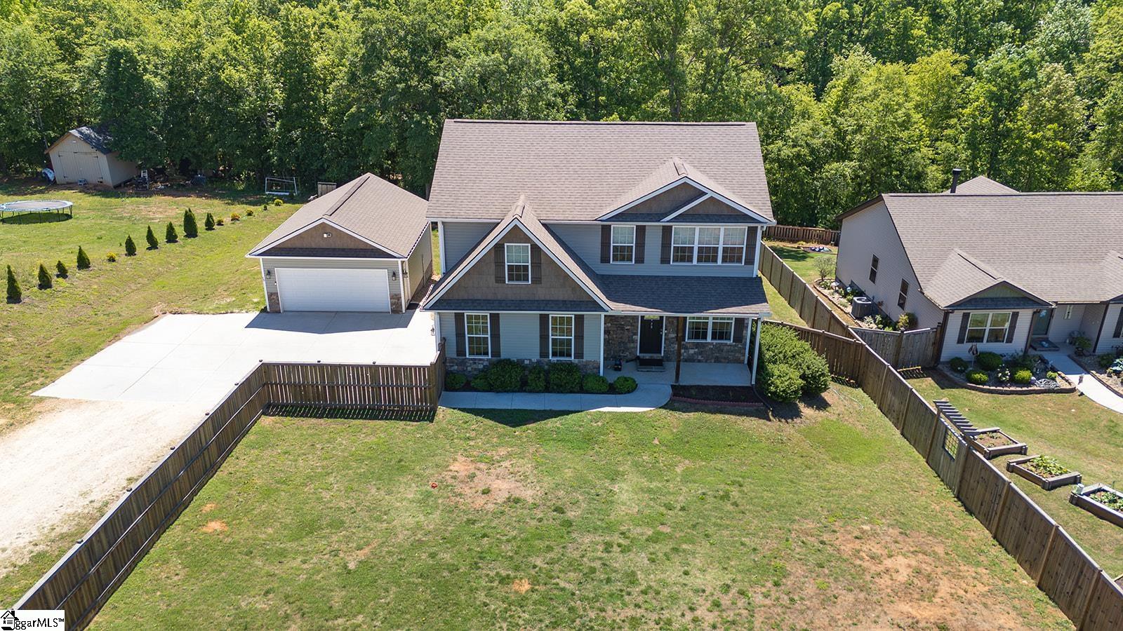 Residential in Lyman 4