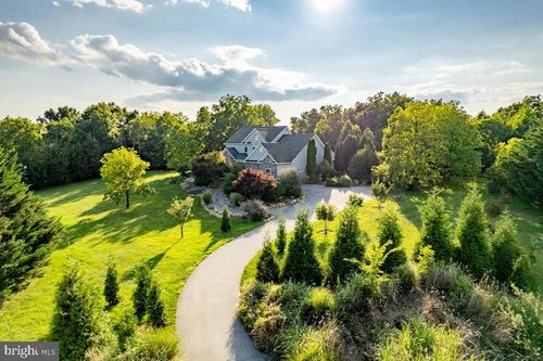 190 Ridgemore Dr, RAPHINE, VA, 24472-2340 | Card Image