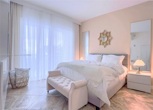 apt-411-802 W Windward Way, Lantana, FL, 33462-8006 | Card Image