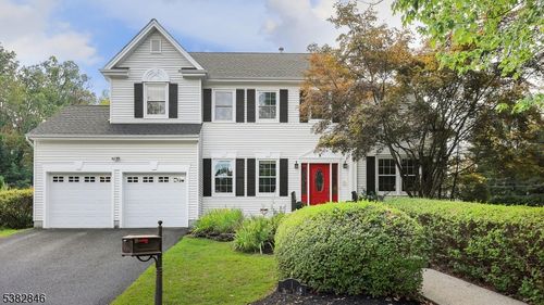 1 Breezy Ct, Scotch Plains, NJ, 07076-2434 | Card Image