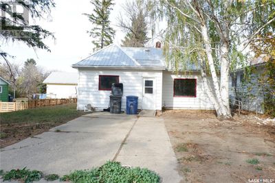 206 7th Ave W, House other with 1 bedrooms, 1 bathrooms and null parking in Assiniboia SK | Image 1