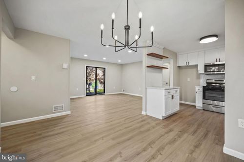 802 Begonia Ct, Jackson, NJ, 08527-4140 | Card Image