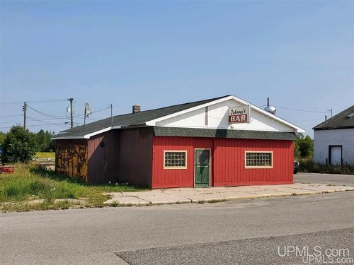 121 E Helen Street, Newberry, MI, 49868 | Card Image