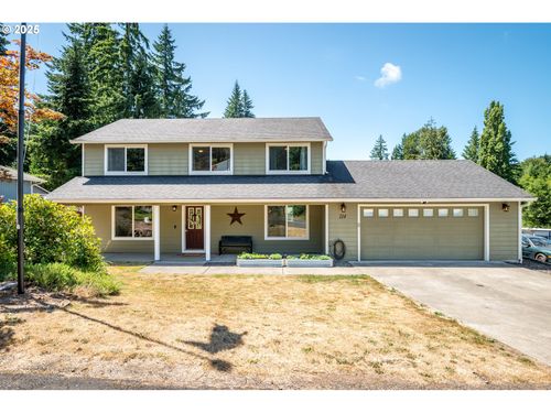 114 Deer Park Ln, Kelso, WA, 98626-9757 | Card Image